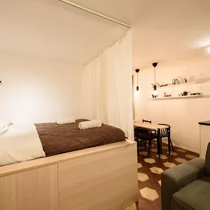 Vico Santa Luciella 20 Casa vacanze Napoli
